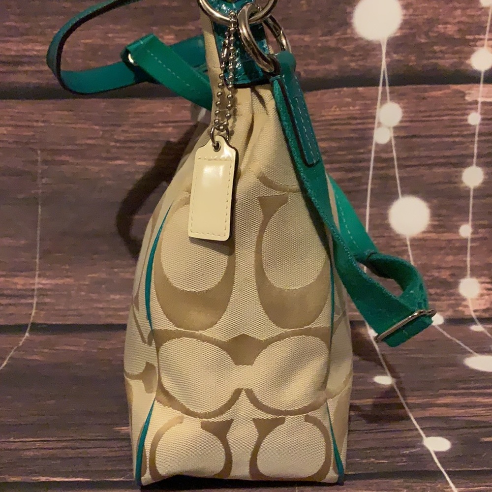 🌺COACH F21873 🌺 KHAKI BRIGHT JADE SIGNATURE - Picture 8 of 9